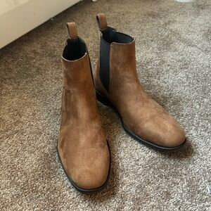 Chelsea Boots